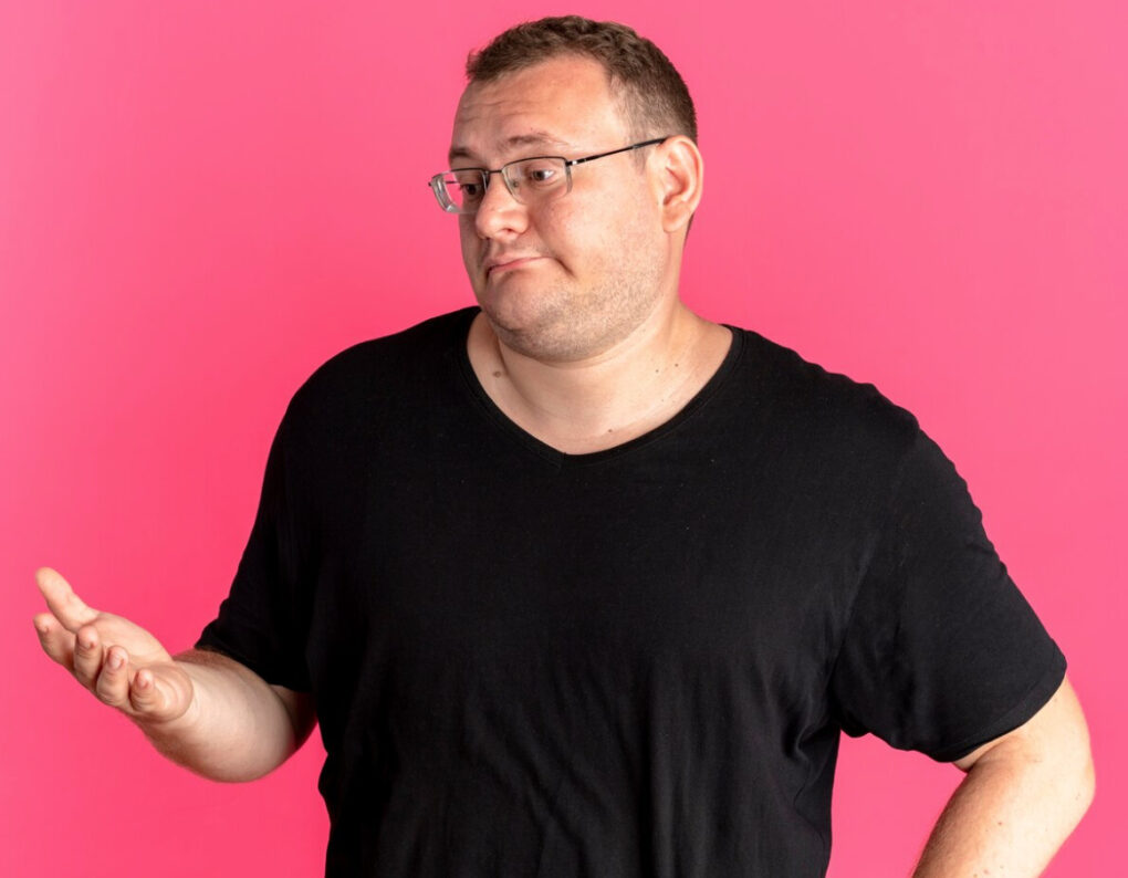 Beyond Size: Navigating the Trend Waves of Wholesale XXXL T-Shirts for Men