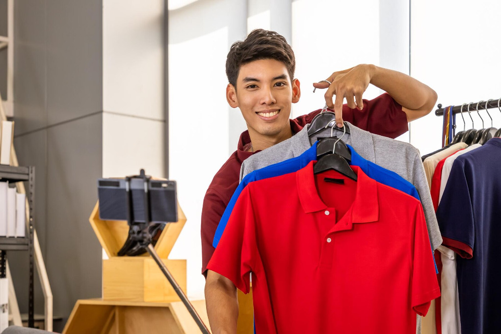 The Ultimate Guide to Buying Polo Shirts Online: Style, Fit, and Convenience