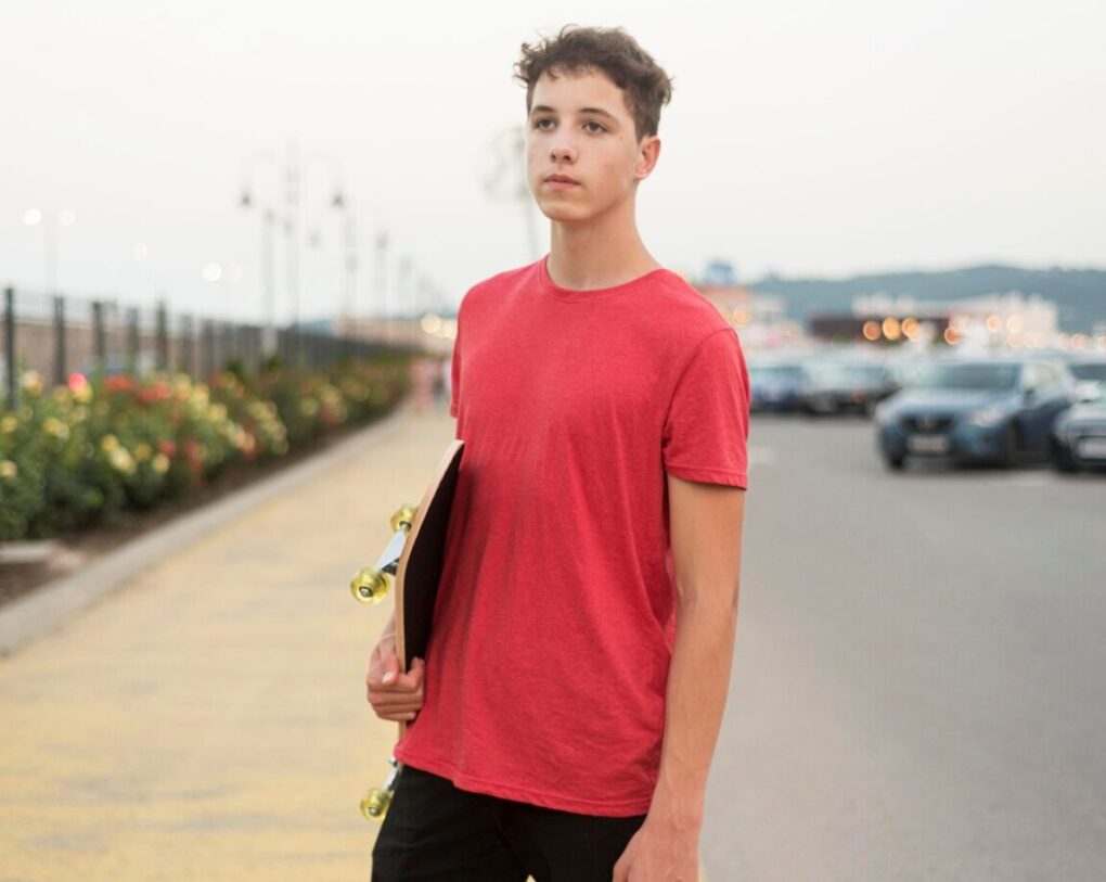 Wholesale Red T-Shirt for Men: A Professional Guide