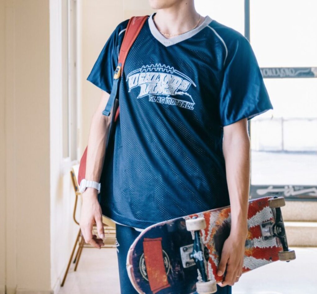 Wholesale Blue Graphic Tees for Men: A Professional Guide