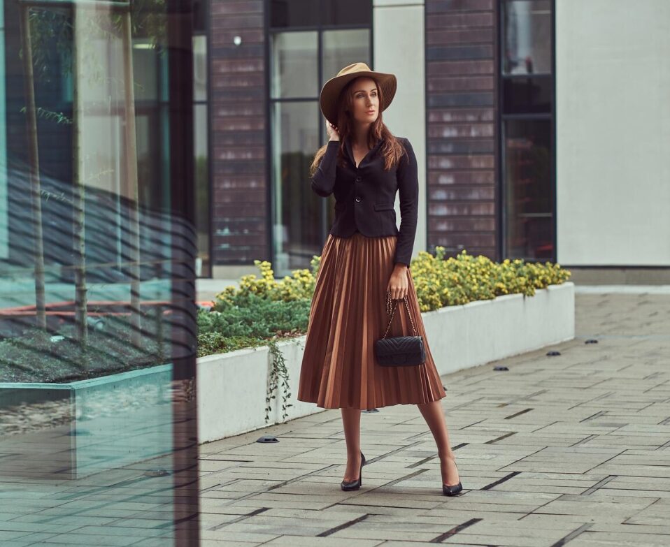 Chic and Affordable: Wholesale Deals on High Waisted A-Line Skirts