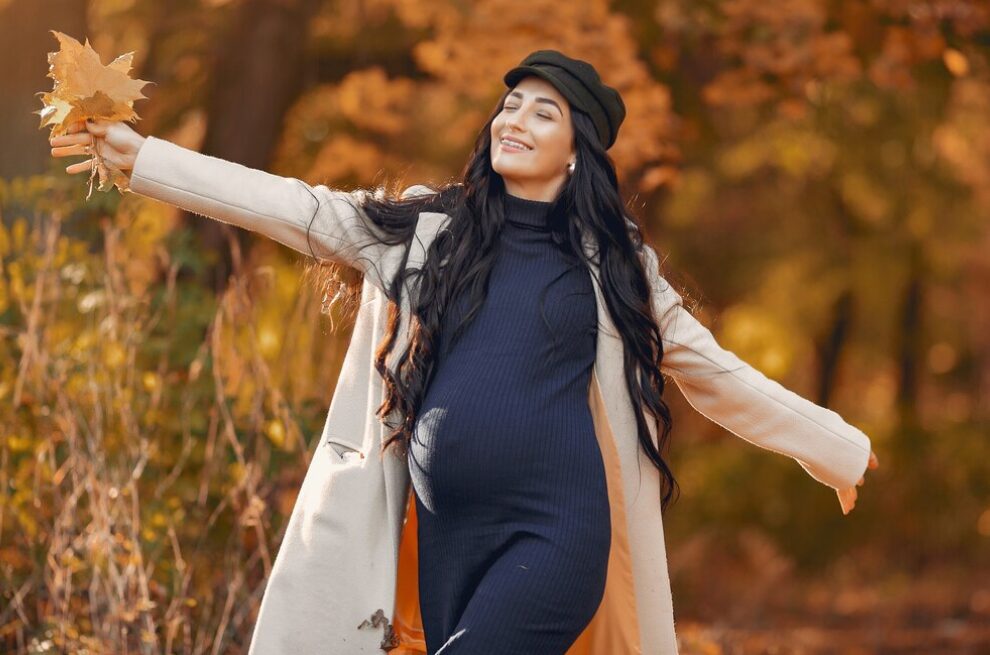 Casual Pregnancy Outfits for Winter: Embracing Comfort and Style